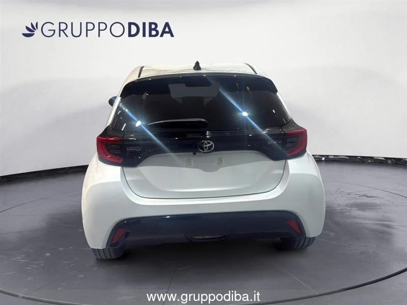 Toyota Yaris YARIS 15H 130HP LOUNGE MY25- Gruppo Diba