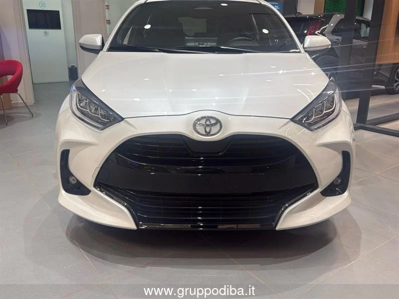 Toyota Yaris YARIS 15H 130HP LOUNGE MY25- Gruppo Diba