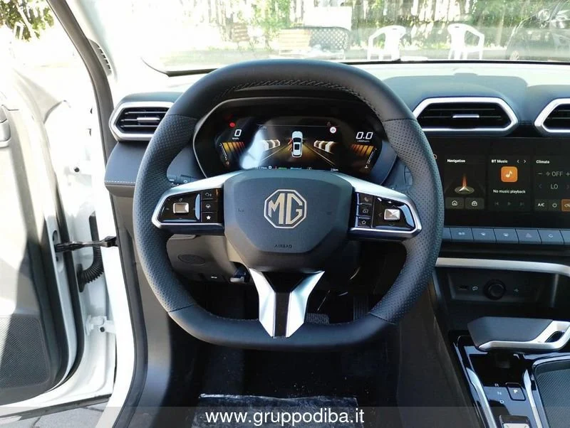 MG ZS 1.5L HEV LUX MY25.5 white- Gruppo Diba
