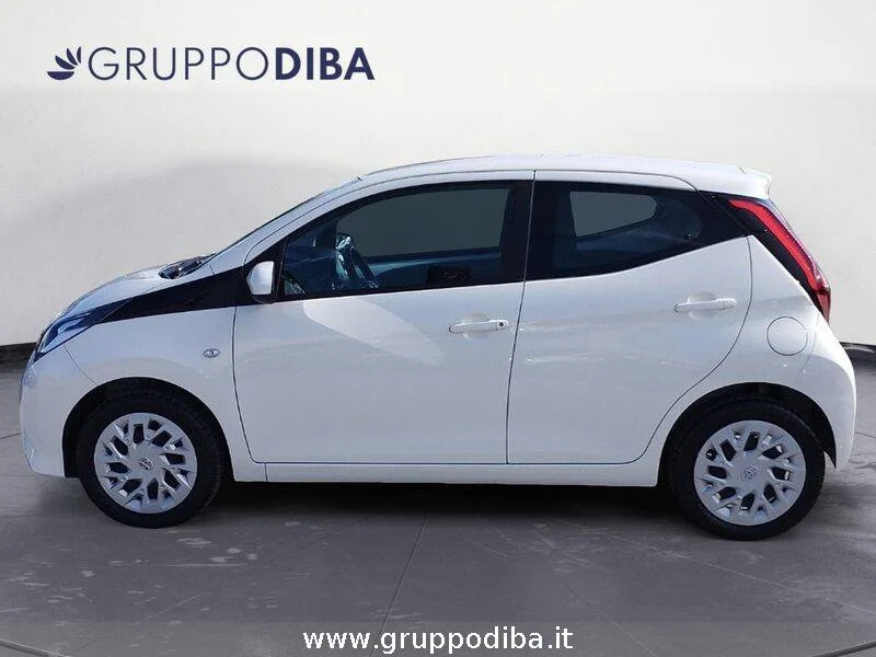 Toyota Aygo Aygo 5p 1.0 x-business 72cv- Gruppo Diba