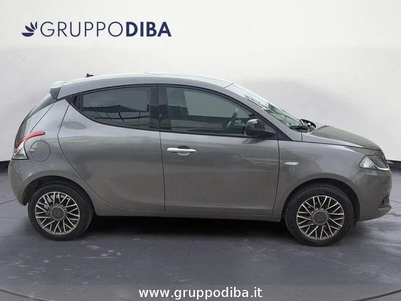 Lancia Ypsilon Ypsilon 1.0 firefly hybrid Gold Plus s&s 70cv 5p.t- Gruppo Diba