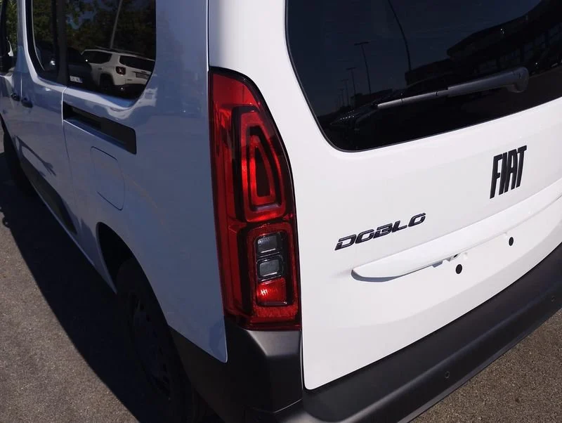 Fiat Professional Dobl&ograve; Van Dobl? Series 4 Stock My26 Dobl? Combi Passo Lungo- Gruppo Diba