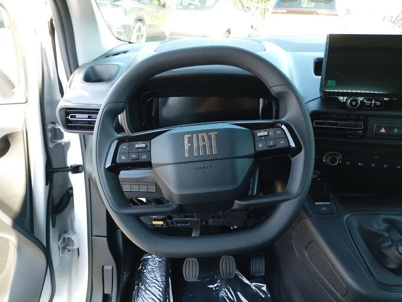 Fiat Professional Dobl&ograve; Van Dobl? Series 4 Stock My26 Dobl? Combi Passo Lungo- Gruppo Diba