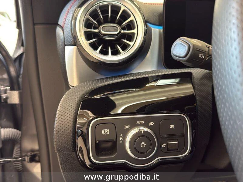 Mercedes-Benz CLA Shooting Brake CLA Shooting Brake 200 d AMG Line Advanced Plus au- Gruppo Diba