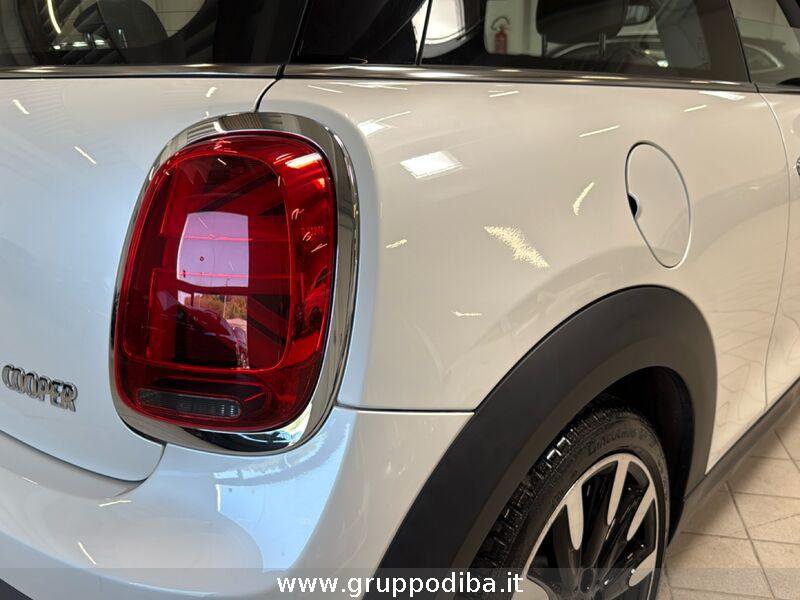 MINI 3 Porte Mini 3p 1.5 Cooper Classic Premium Mid Package aut- Gruppo Diba