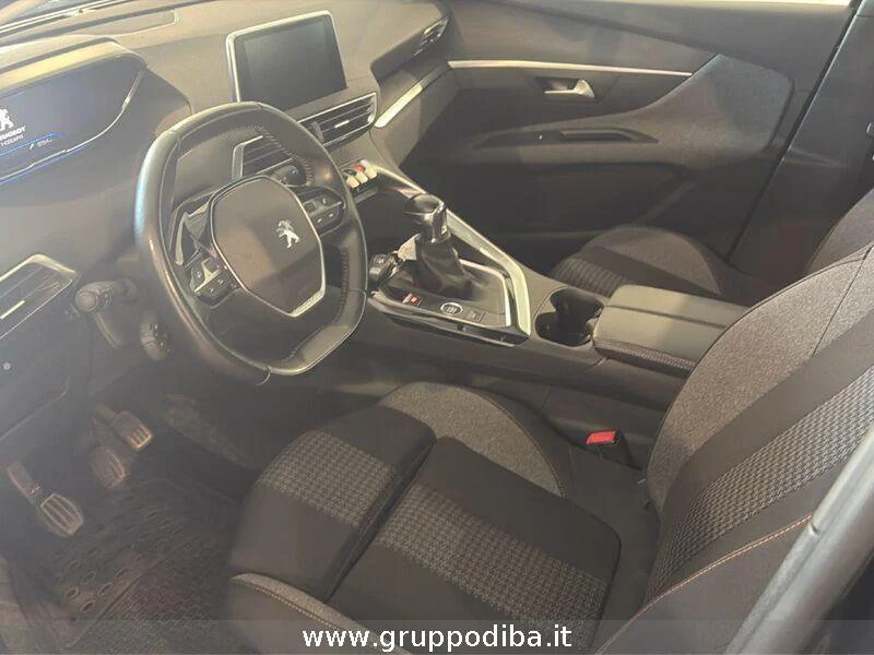 Peugeot 3008 3008 1.5 bluehdi Active s&s 130cv- Gruppo Diba
