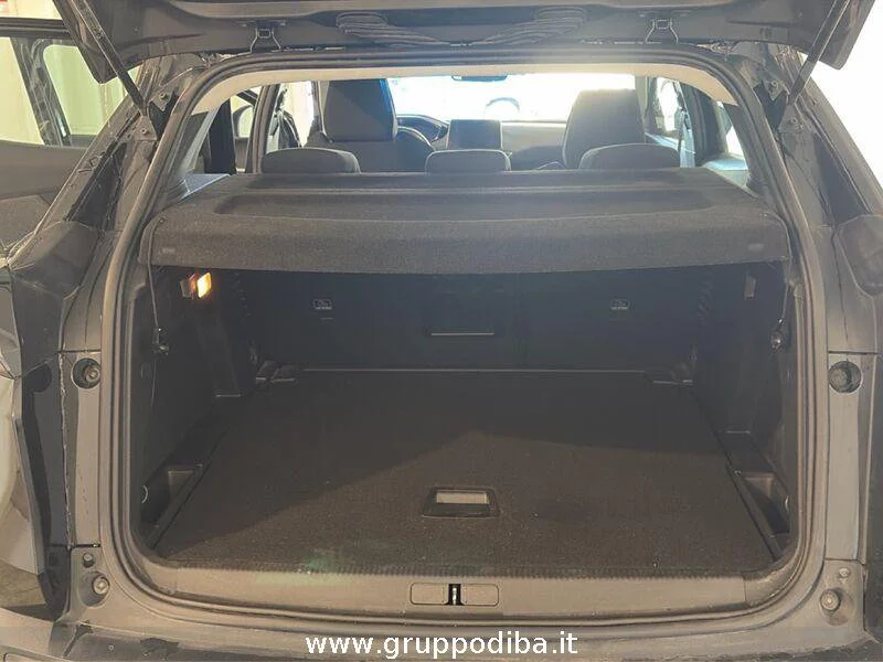 Peugeot 3008 3008 1.5 bluehdi Active s&s 130cv- Gruppo Diba