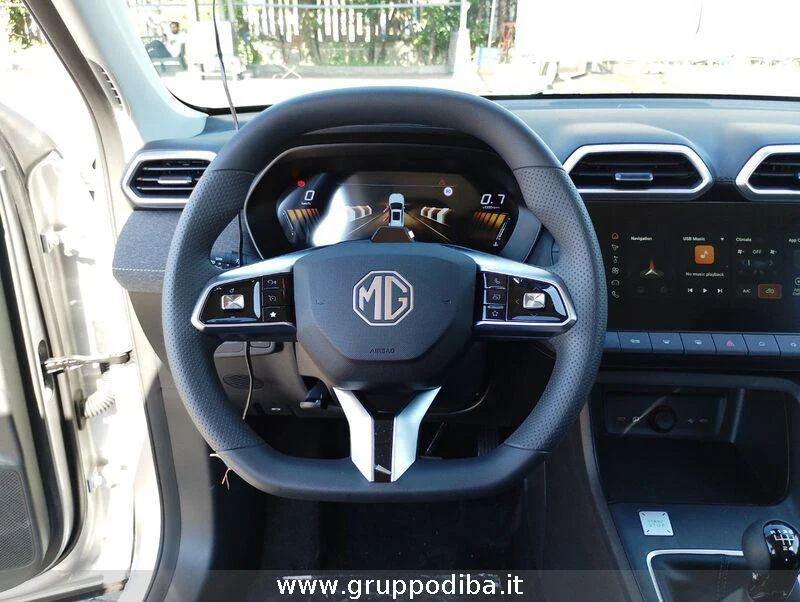MG ZS NEW ZS 1.5L MT STD MY26 Cosmic Silver- Gruppo Diba