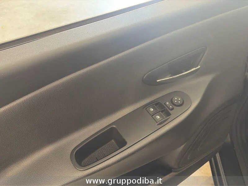 Lancia Ypsilon 1.2 8v silver 69cv- Gruppo Diba