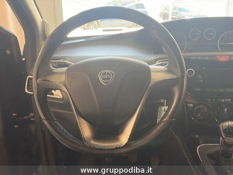 Lancia Ypsilon 1.2 8v silver 69cv- Gruppo Diba