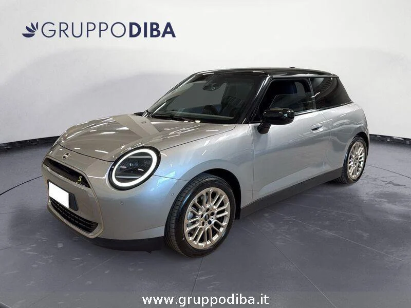 MINI Full Electric Mini Cooper SE Favoured- Gruppo Diba