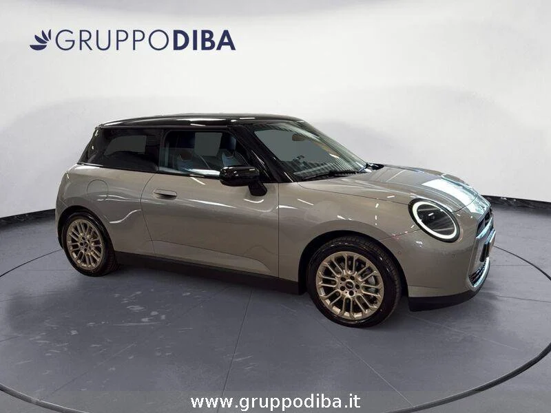 MINI Full Electric Mini Cooper SE Favoured- Gruppo Diba