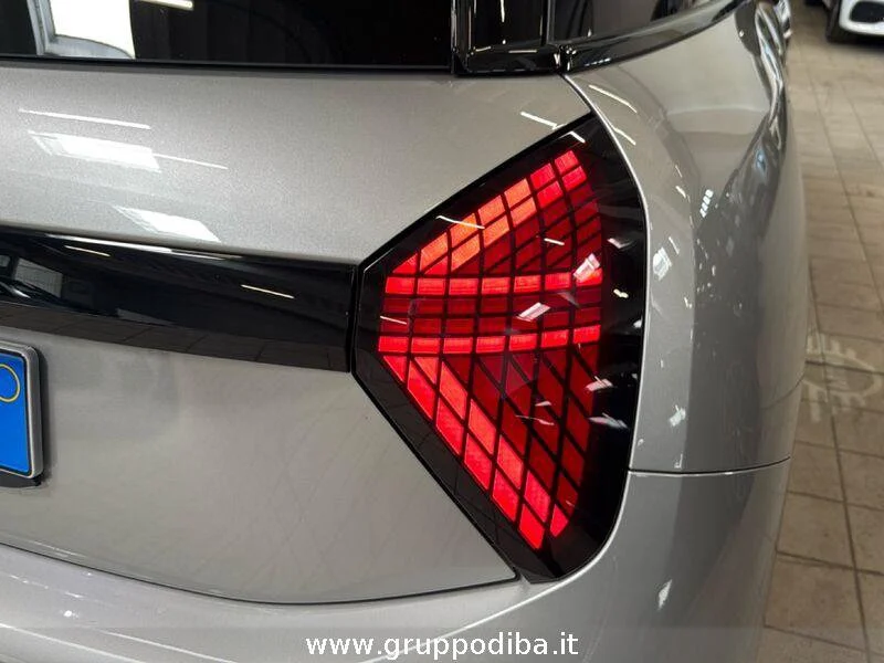 MINI Full Electric Mini Cooper SE Favoured- Gruppo Diba
