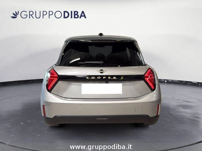 MINI Full Electric Mini Cooper SE Favoured- Gruppo Diba