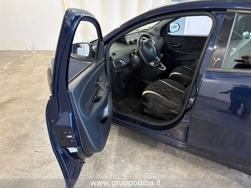 Lancia Ypsilon Ypsilon 1.3 mjt Gold s&s 95cv- Gruppo Diba