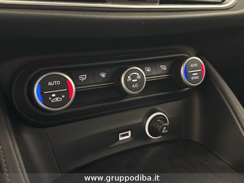 Alfa Romeo Stelvio Stelvio 2.2 t B-Tech Q4 190cv auto- Gruppo Diba